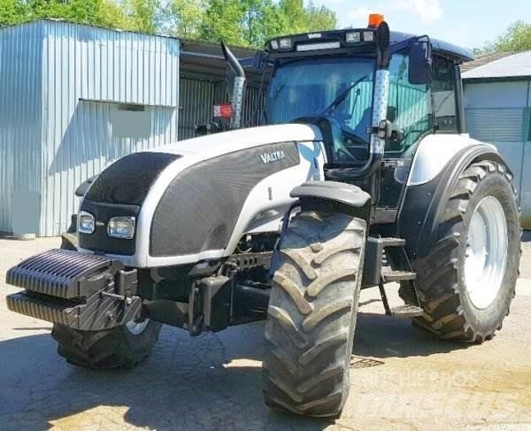 Valtra T190 Traktorer