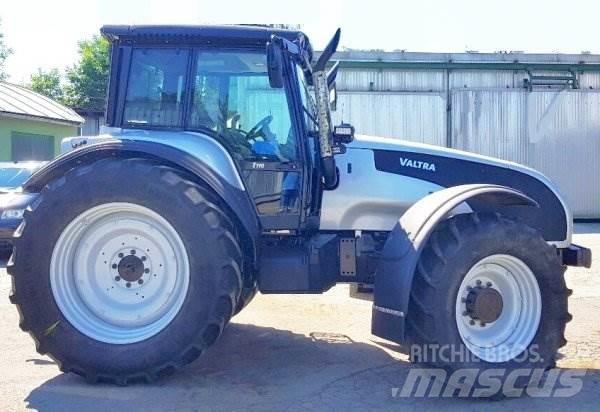 Valtra T190 Traktorer