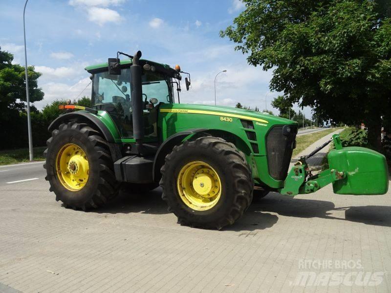 John Deere 8430 Traktorer