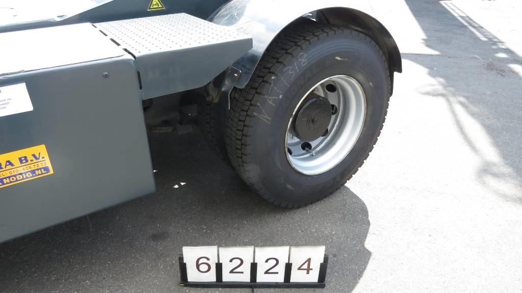 Terberg YT182 Terminaltraktor