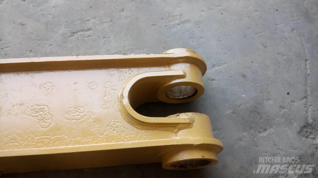 CAT 245 Chassis og understell