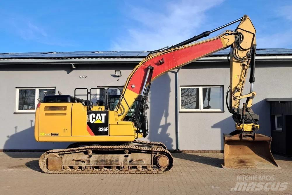 CAT 326 F L Beltegraver