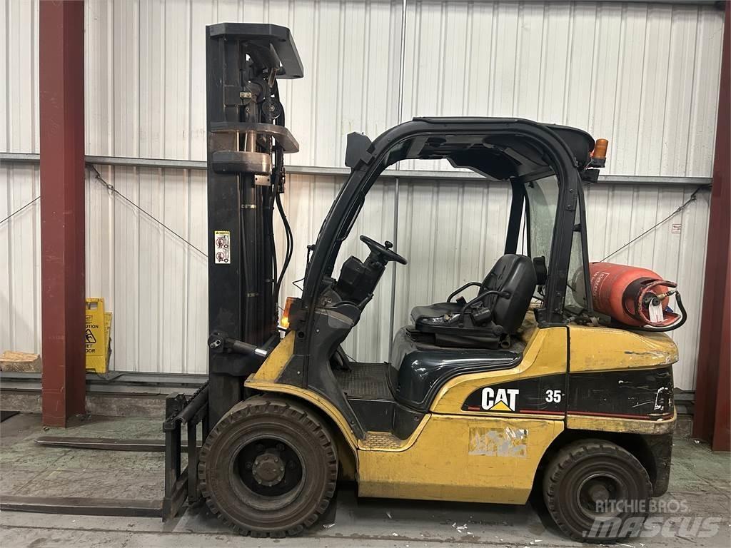 CAT GP35N Propan trucker