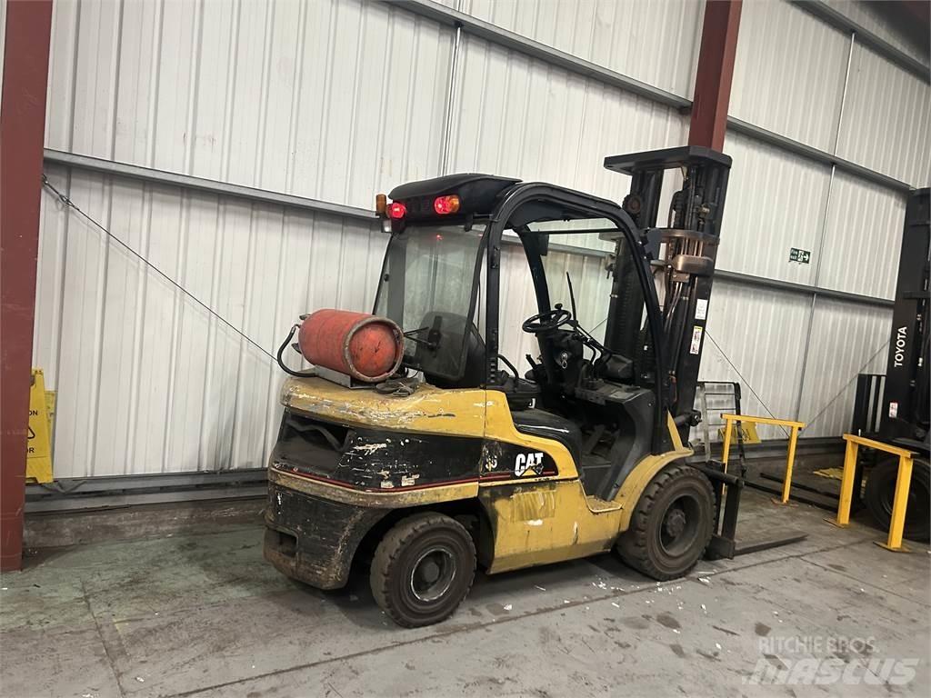 CAT GP35N Propan trucker
