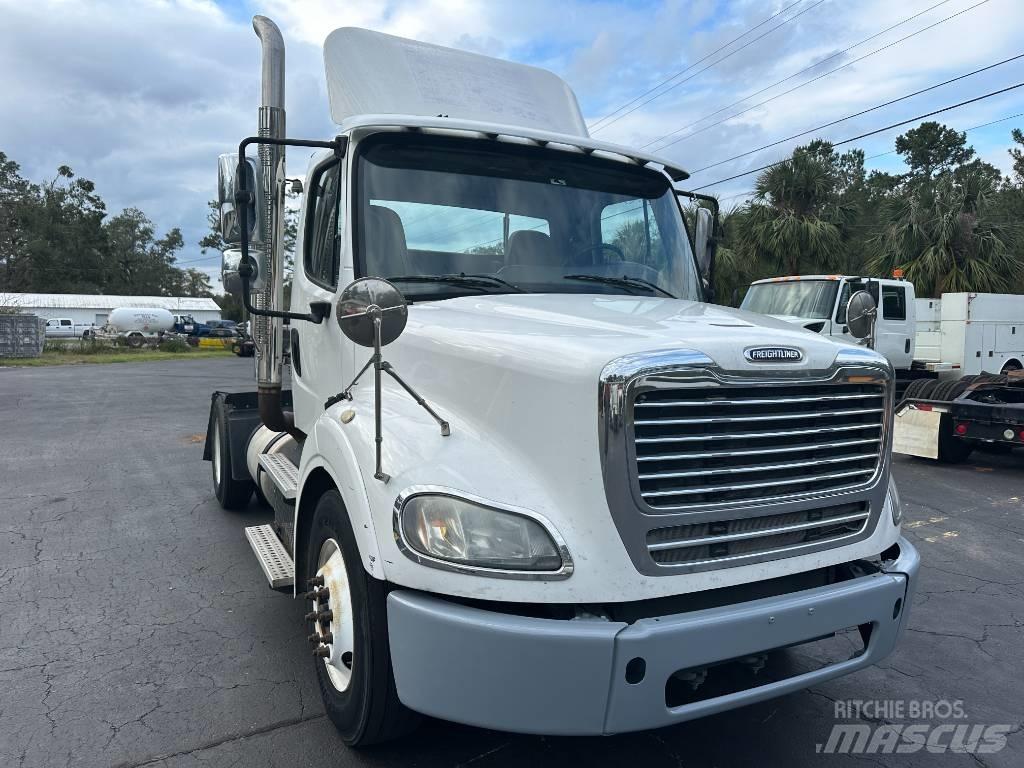 Freightliner M2 112 Trekkvogner