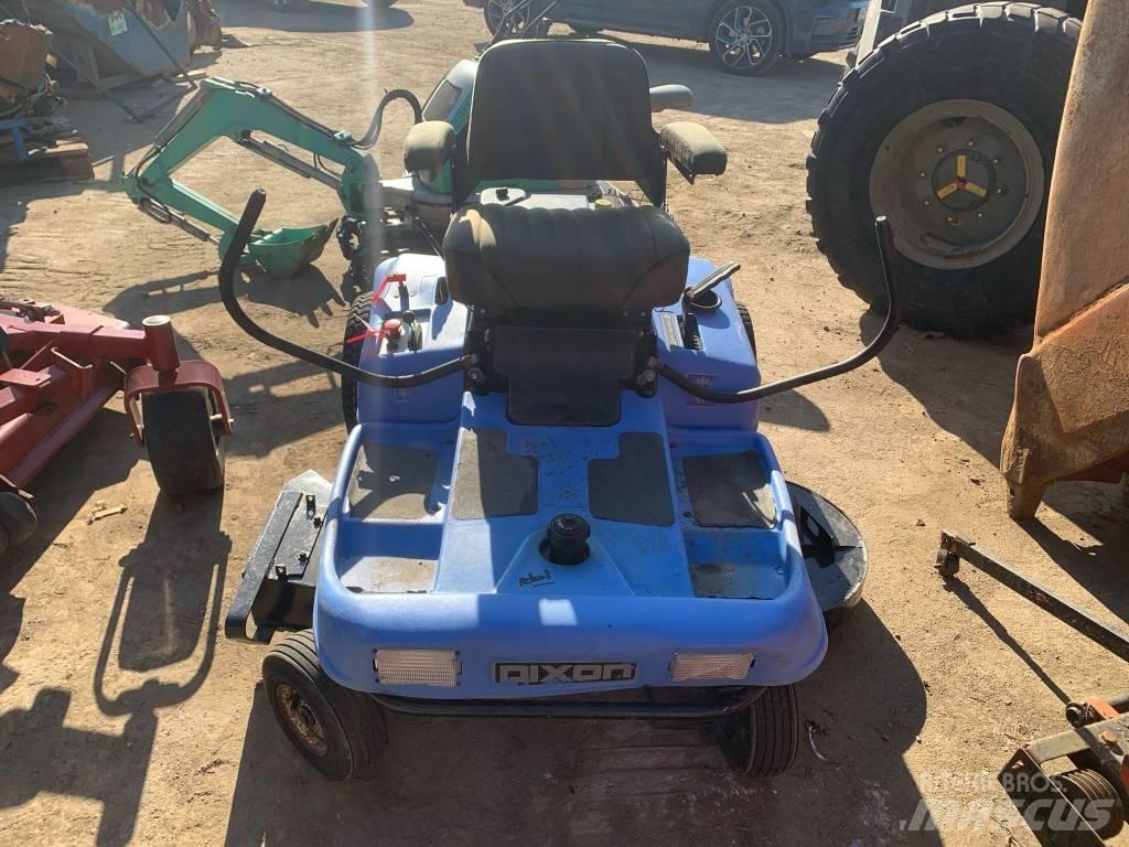 Dixon ZTR4421 Spakstyrte gressklippere