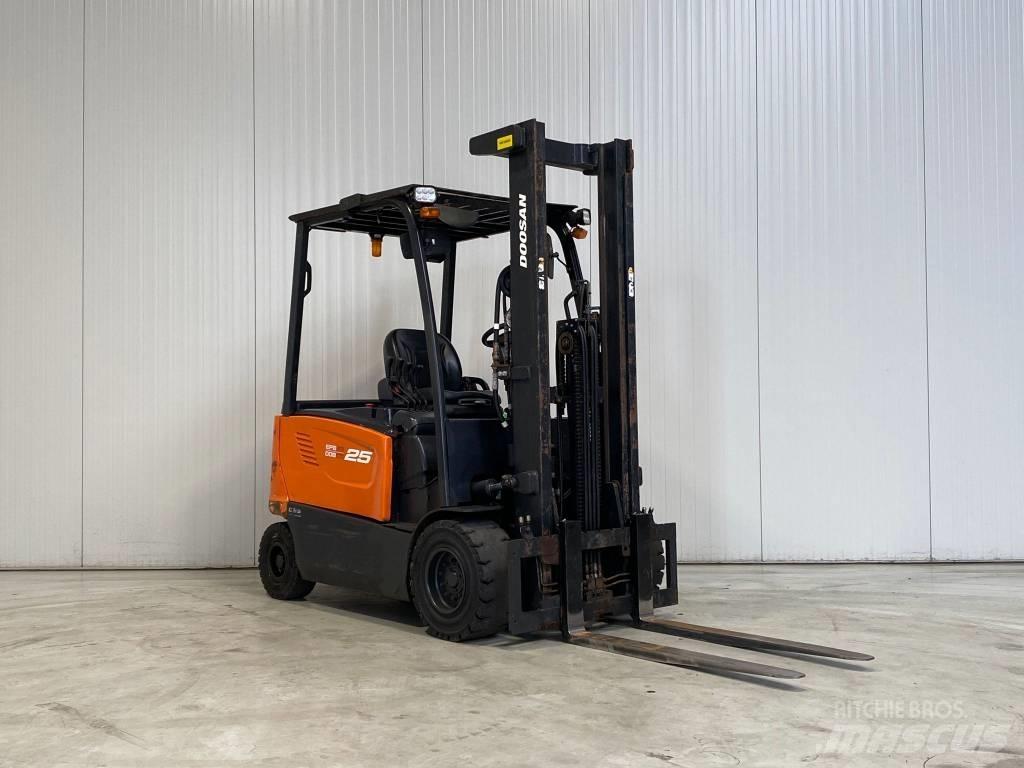 Doosan B25X-7 Elektriske trucker