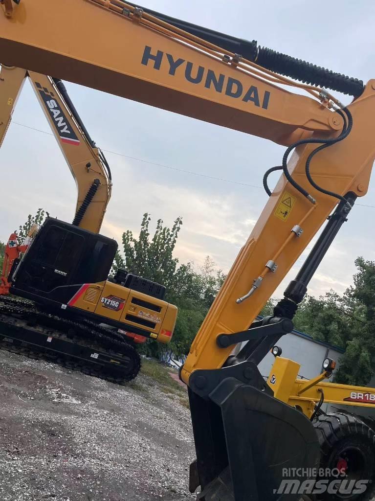 Hyundai R220 Beltegraver