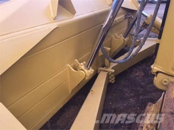 CAT D 6 R Dozere Beltegående