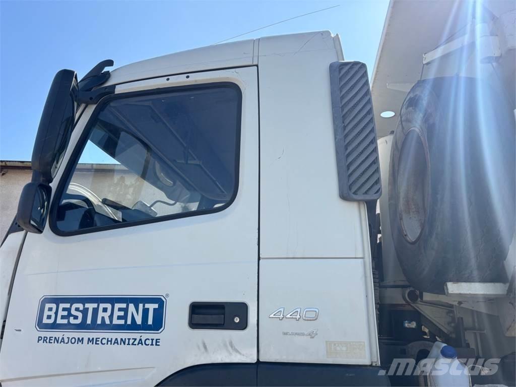 Volvo FM 440 8X4 Tippbil