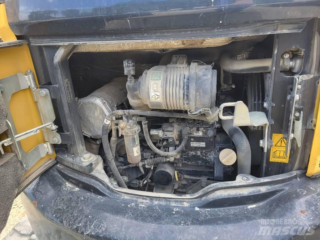 Komatsu PC26MR-3 Minigravere <7t