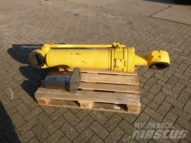 Komatsu WA600 Hydraulikk