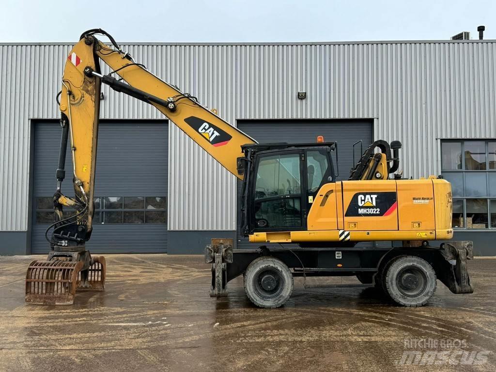 CAT MH3022 Spesialtilpassede gravemaskiner