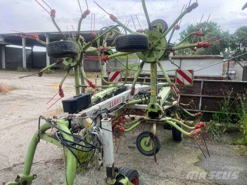 CLAAS Volto 1050 T Raker og høyvendere
