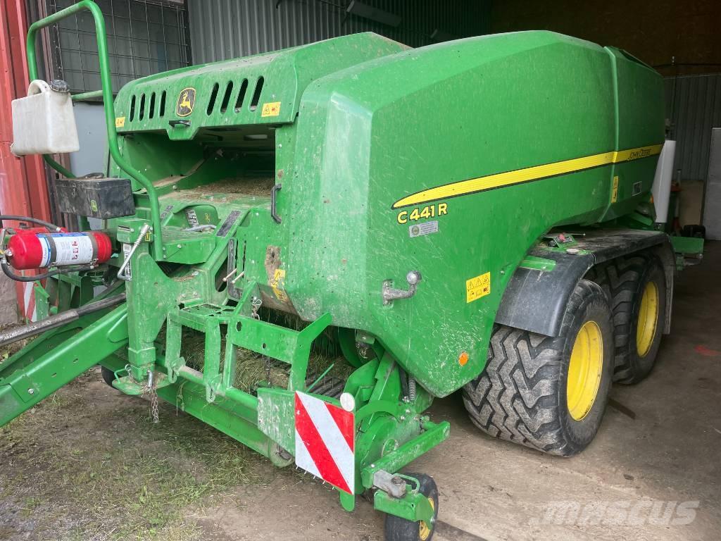 John Deere C 441 R Rundballepresser
