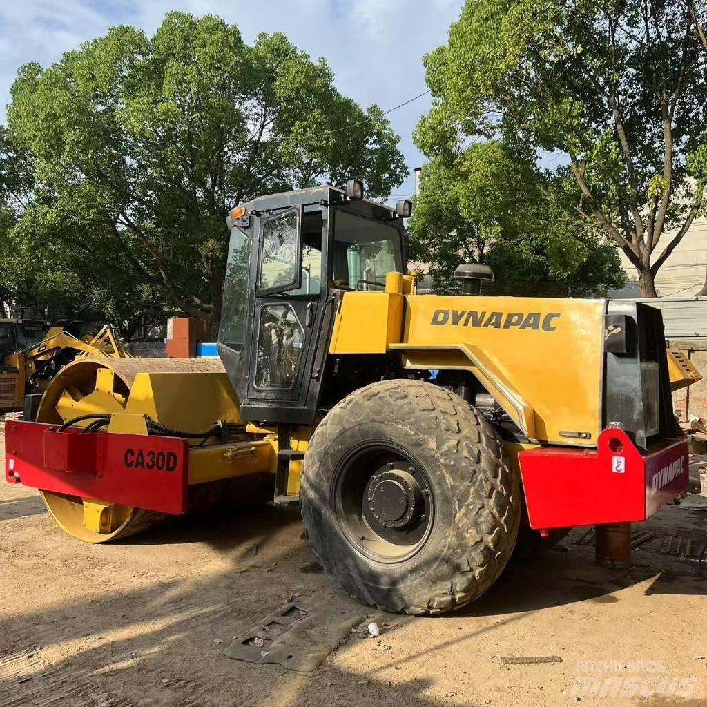 Dynapac CA30D Valsetog