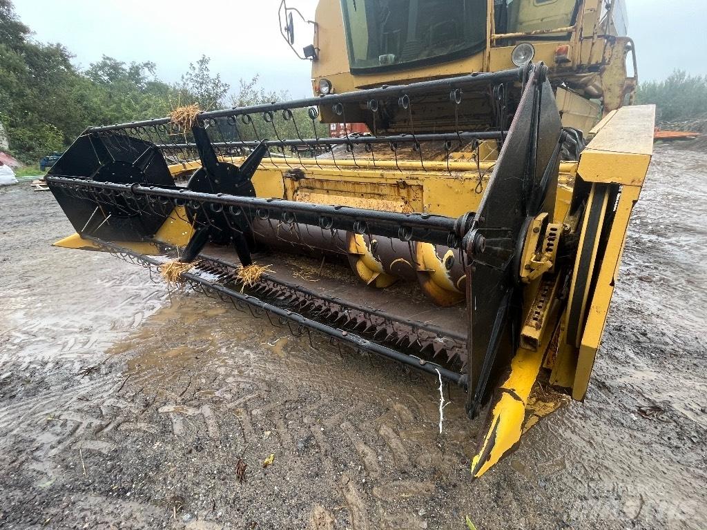 New Holland T56 Skurtreskere