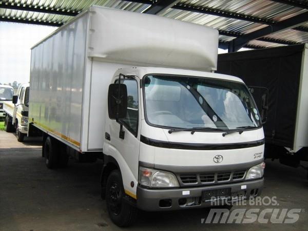 Toyota Dyna 8145 Skapbiler
