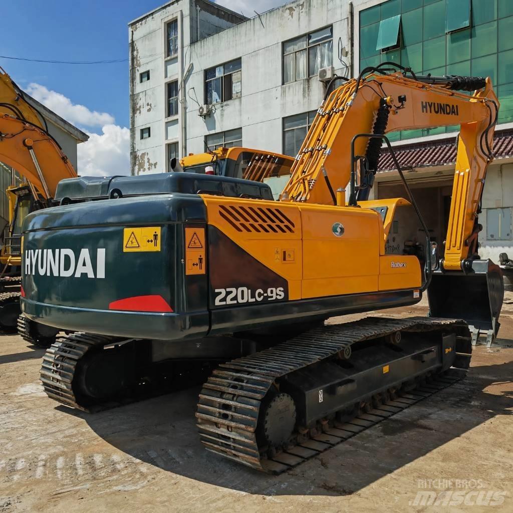 Hyundai R220LC-9S Beltegraver