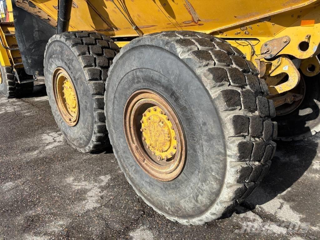 CAT 730 C2 (Tailgate) Rammestyrte Dumpere