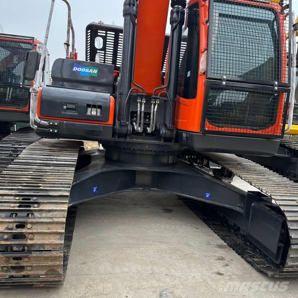 Doosan DX225LC-9C Beltegraver