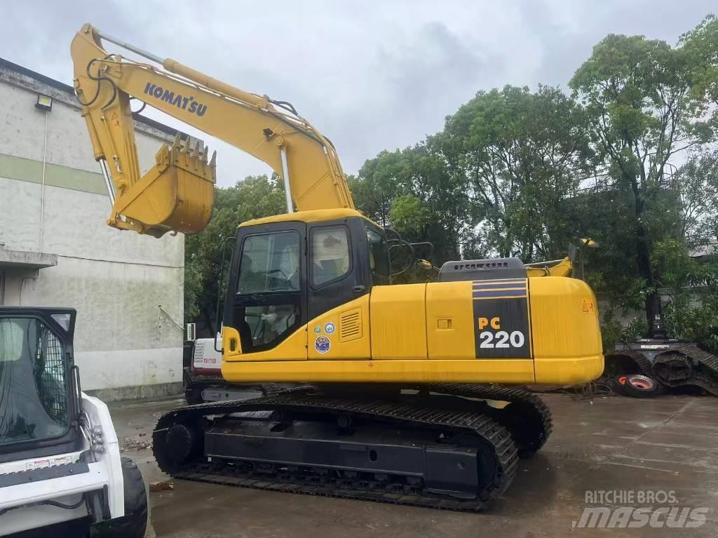 Komatsu PC 220-7 Beltegraver
