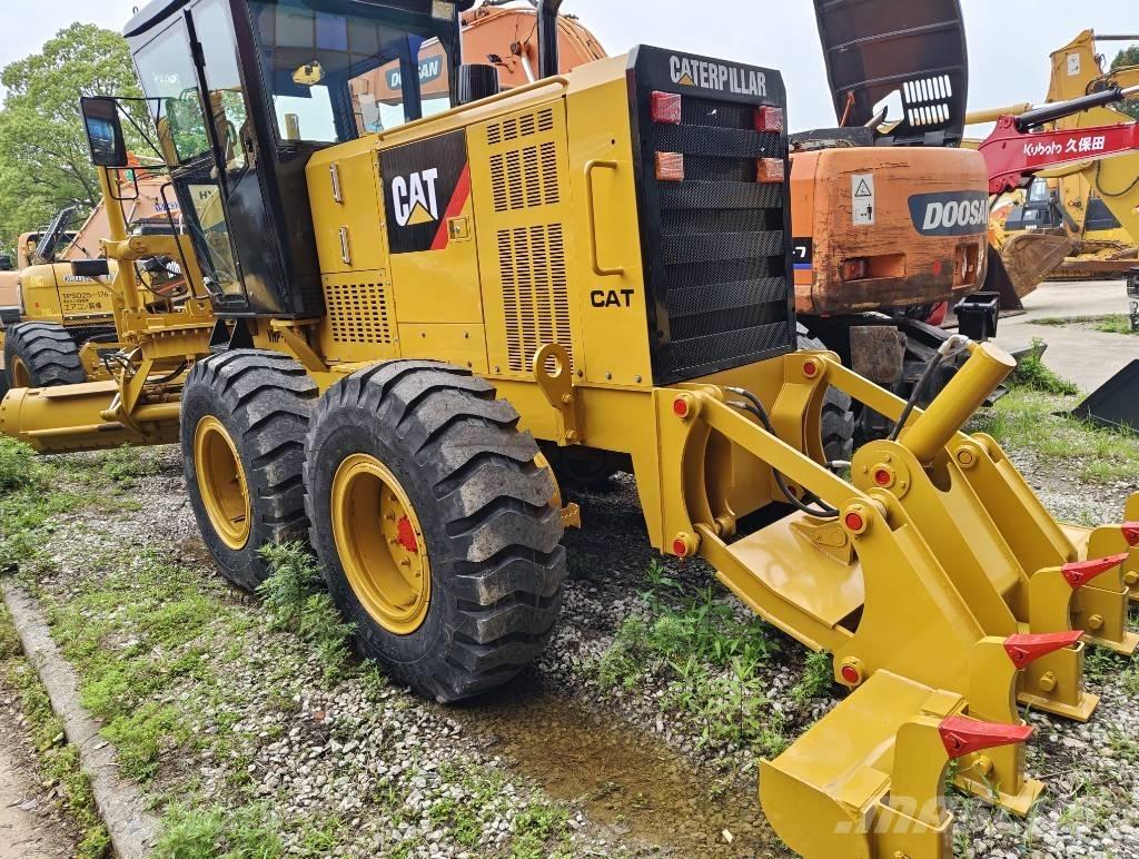 CAT 120 H Veihøvler