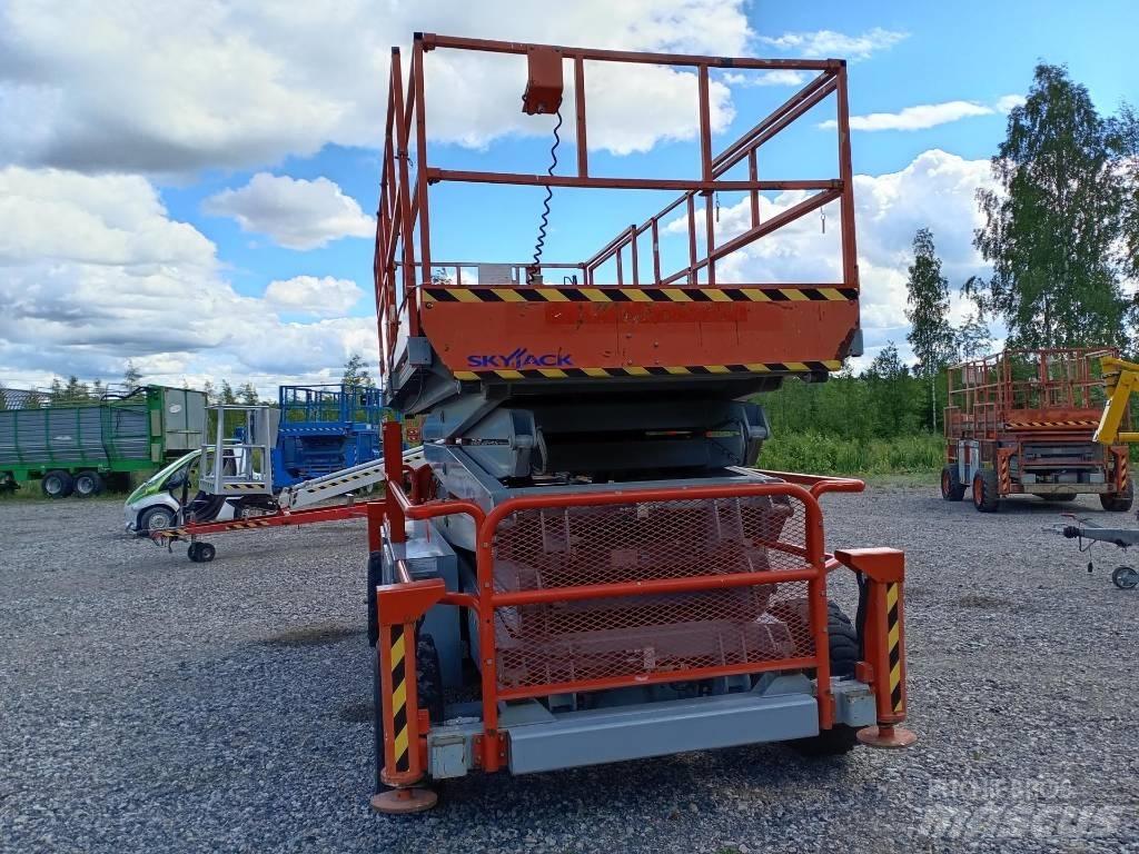 SkyJack SJ 9250 Sakselifter