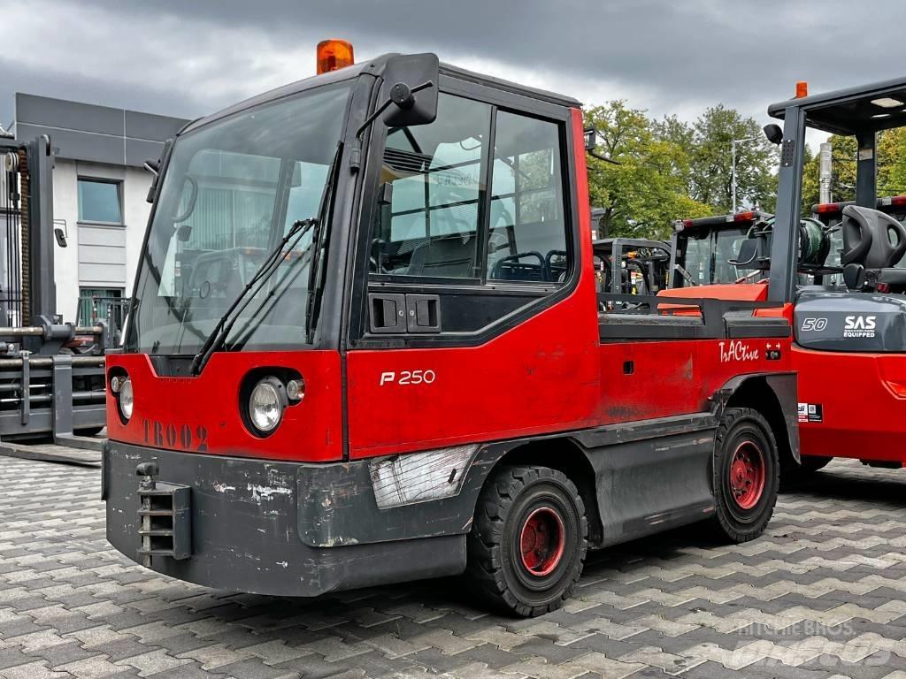 Linde P 250 Tauetraktor