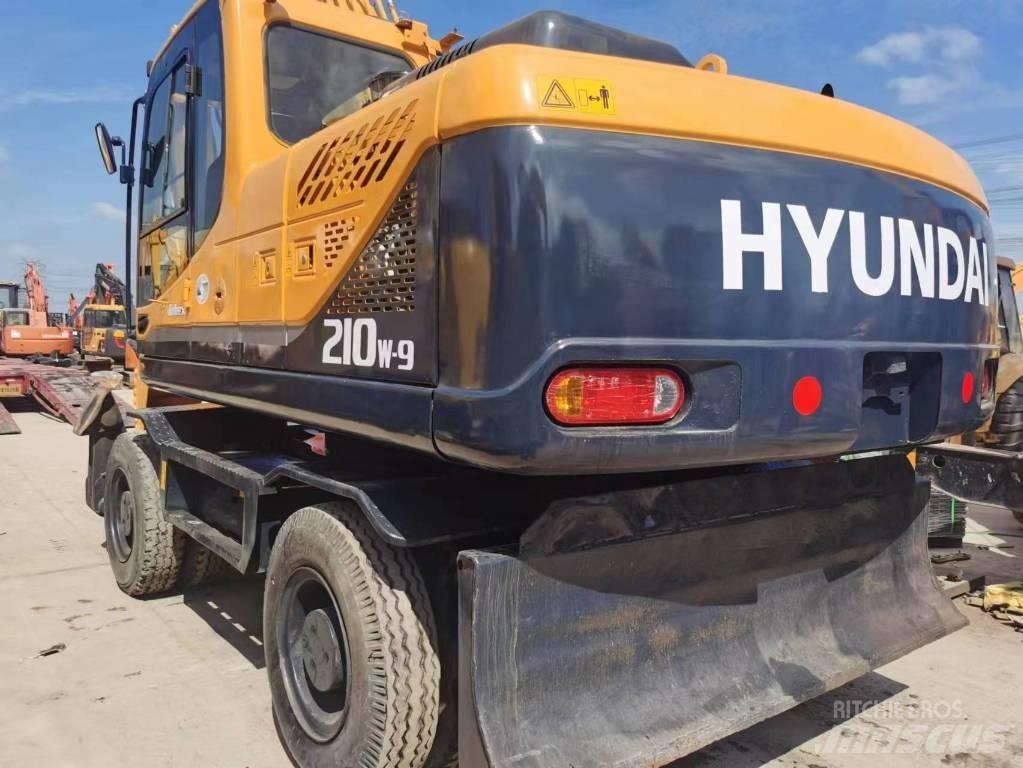 Hyundai R210W-9 Hjulgravere