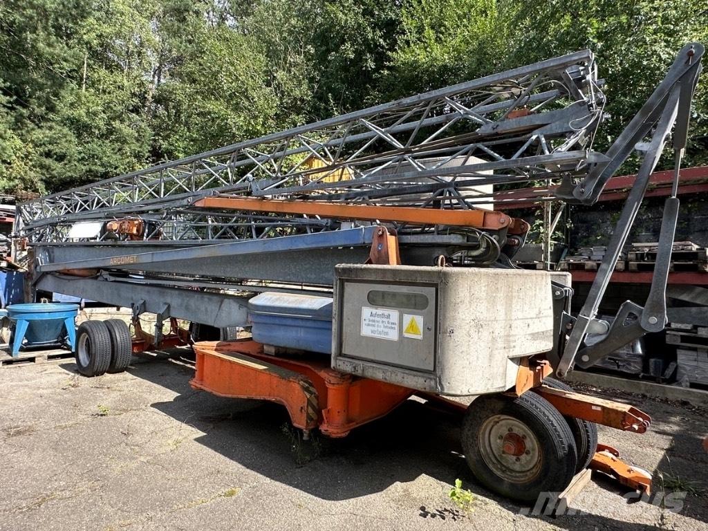 Comedil CBR 32 Plus Selvreisende tårnkran