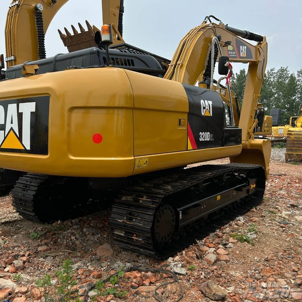 CAT 320D2L Beltegraver