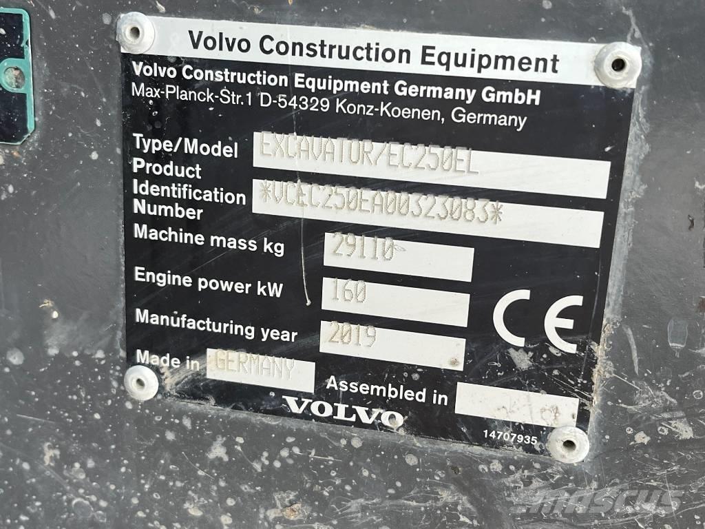Volvo EC 250 EL Beltegraver