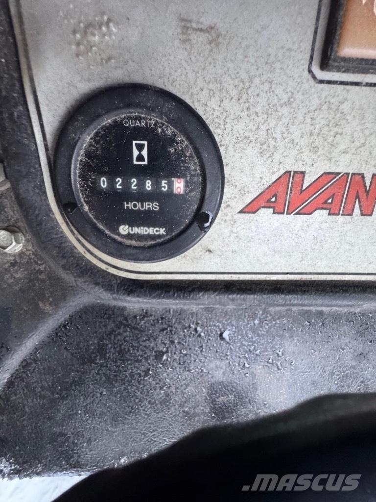 Avant 520+ Minilastere