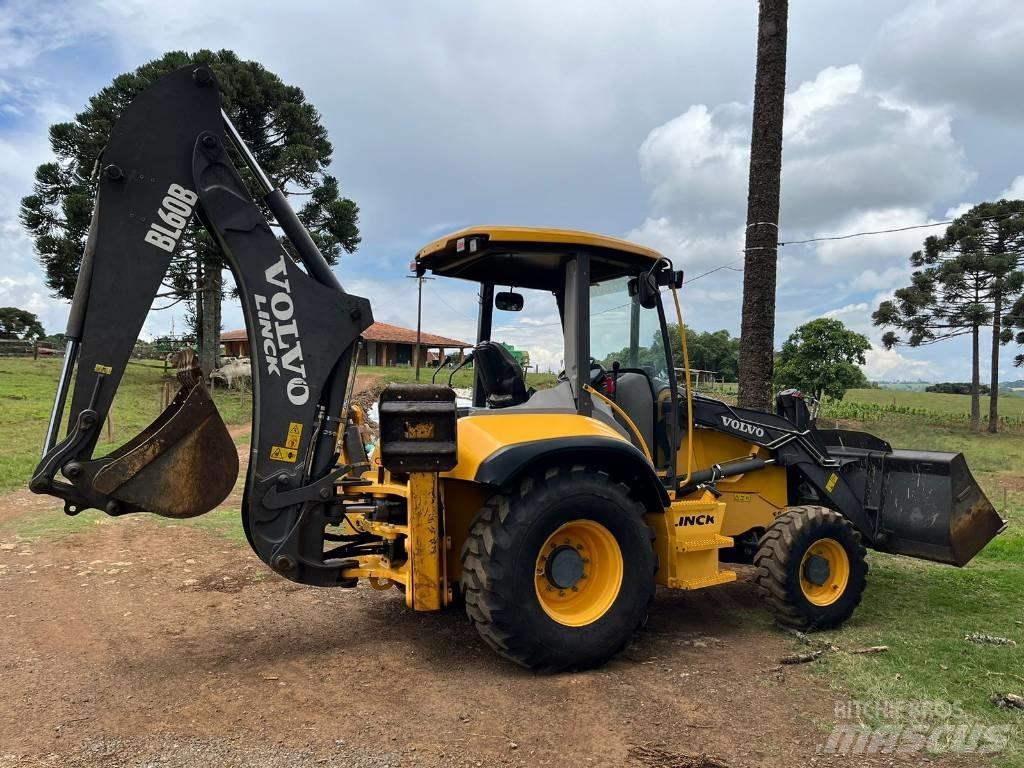 Volvo BL60B Traktorgravere