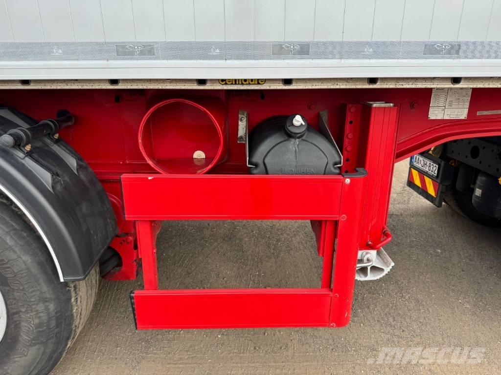 Benalu 45m3,  40.000km! Tippsemi