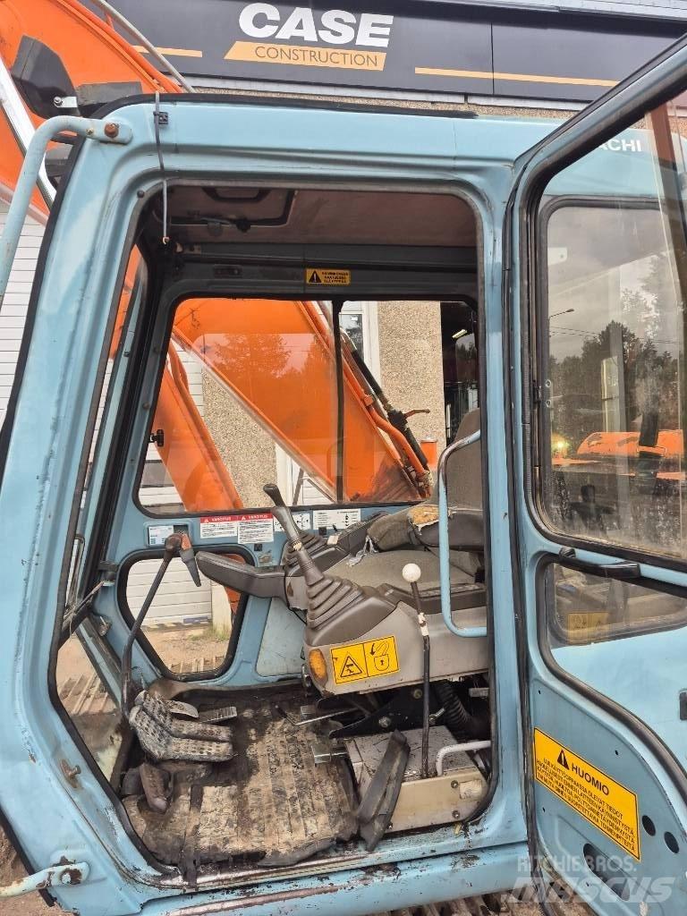 Hitachi EX 200-3 Beltegraver