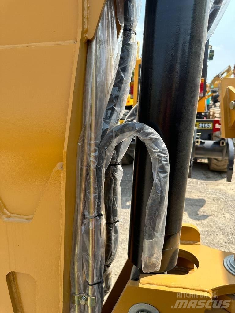 CAT 420F Traktorgravere
