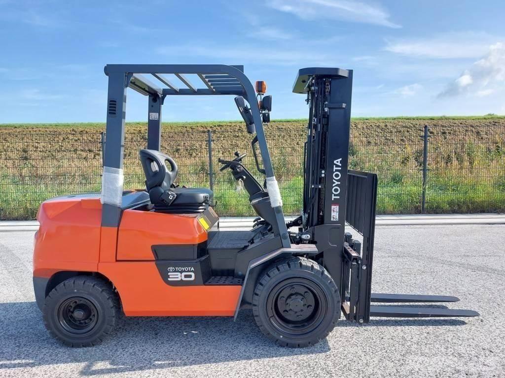 Toyota FDZN30 Gaffeltrucker - Annet