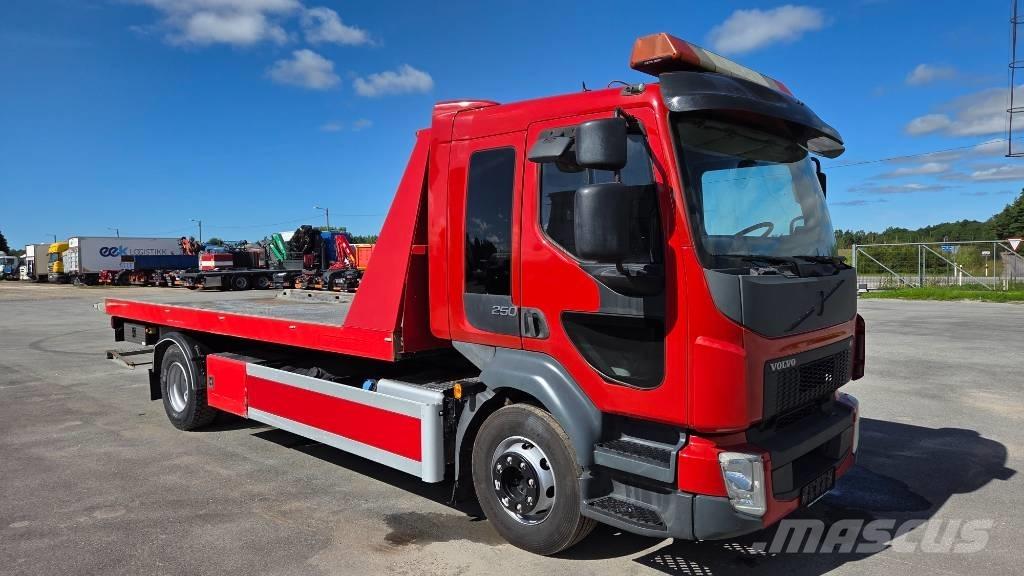 Volvo FL 250 4X2 Flatvogn med vinsj