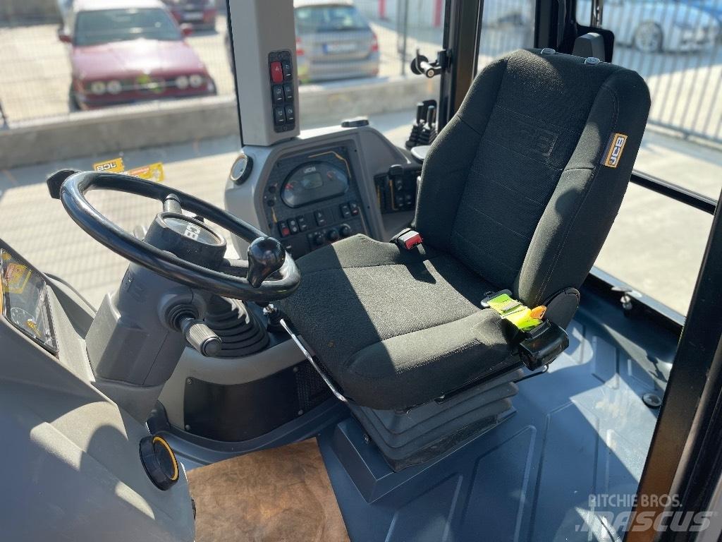 JCB 3 CX / compact Traktorgravere