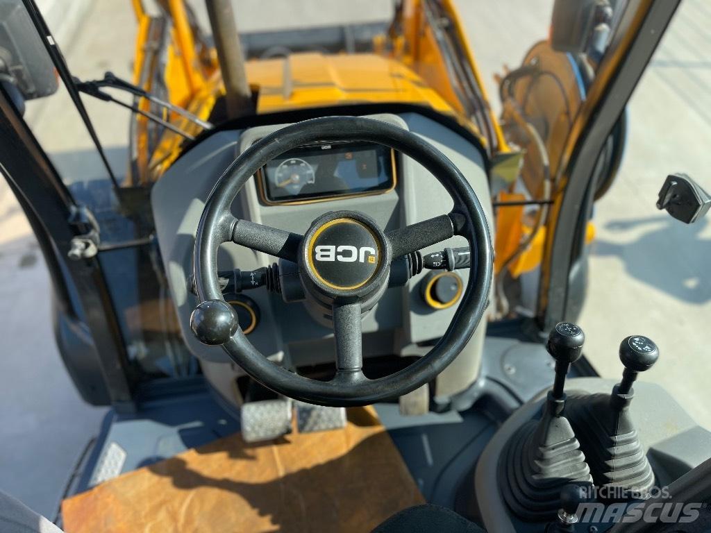 JCB 3 CX / compact Traktorgravere
