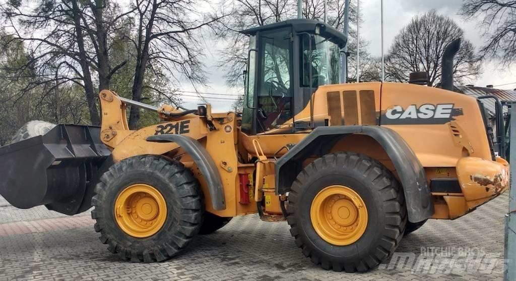 CASE 821 E Hjullastere