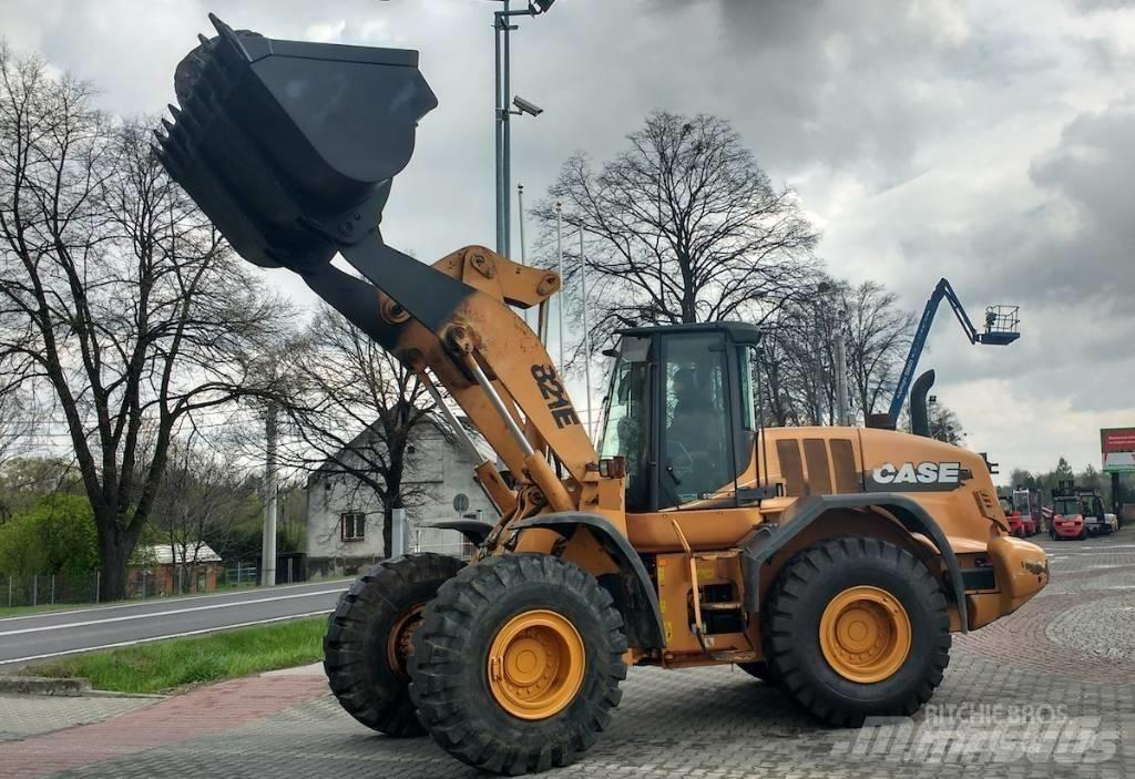 CASE 821 E Hjullastere