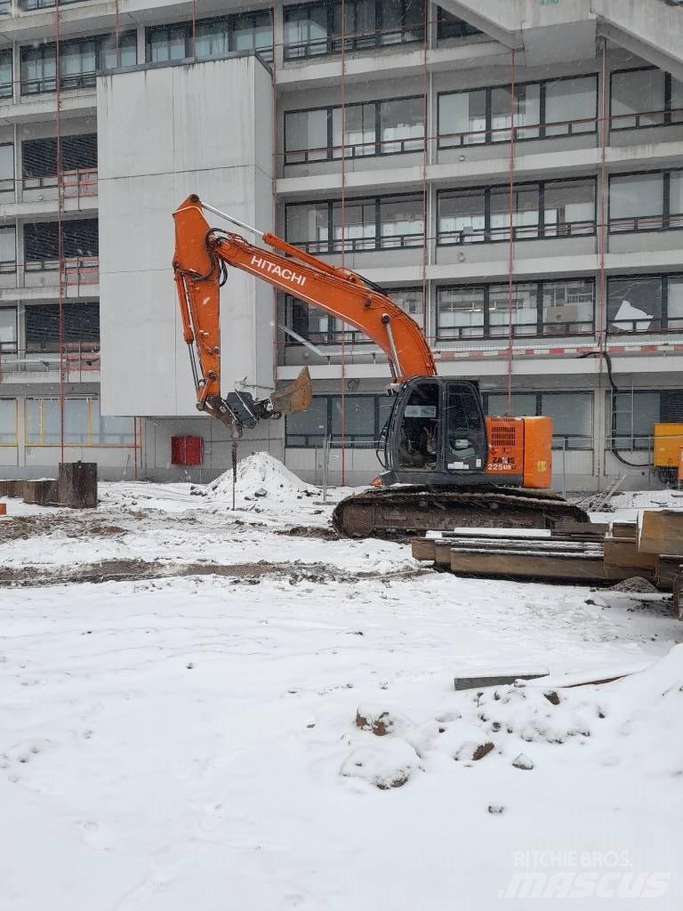  ICE Hitachi 328 B Fundamenterings rigger