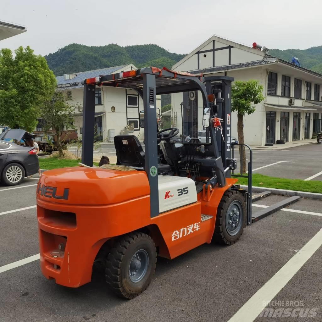 Heli CPCD35 Diesel Trucker
