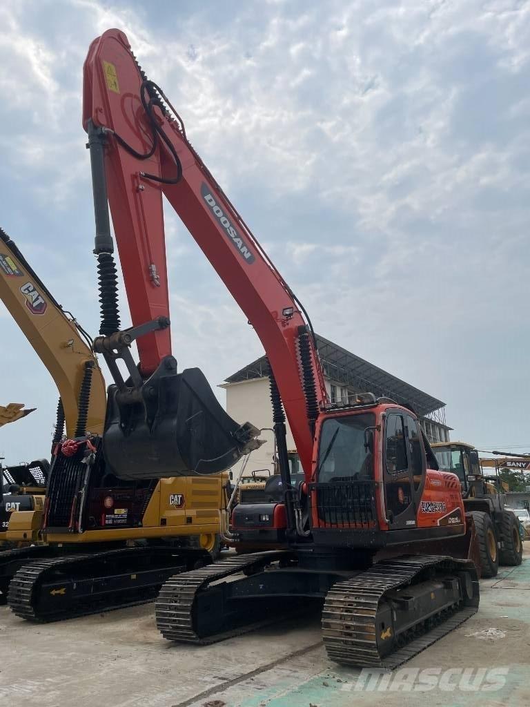 Doosan DX 225 LCA Beltegraver