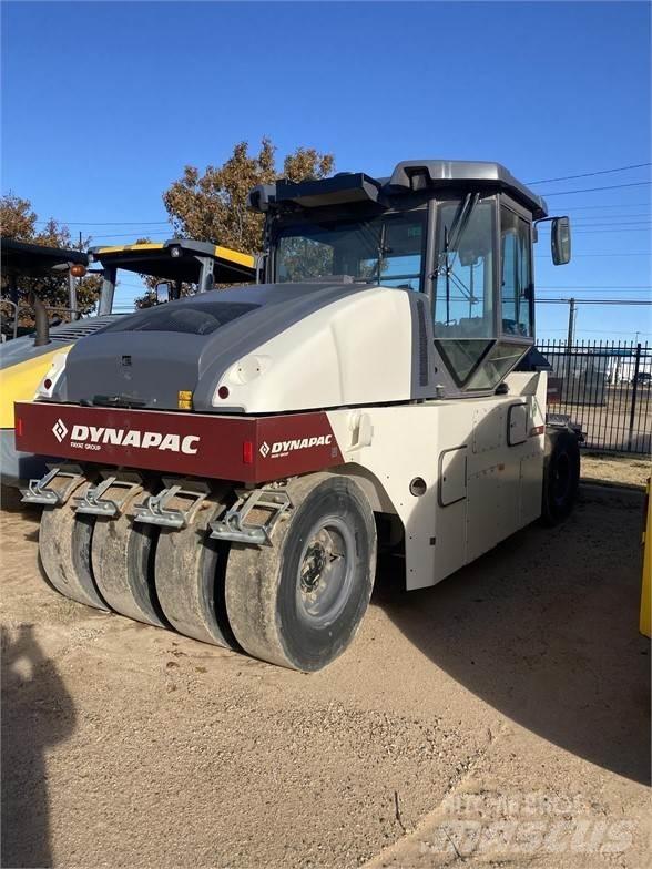 Dynapac CP2700 Gummihjulsvalser