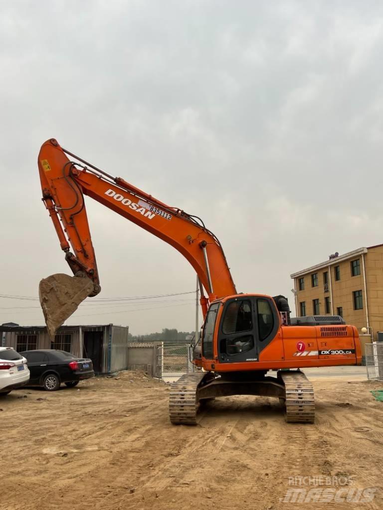 Doosan DX300LCA Beltegraver