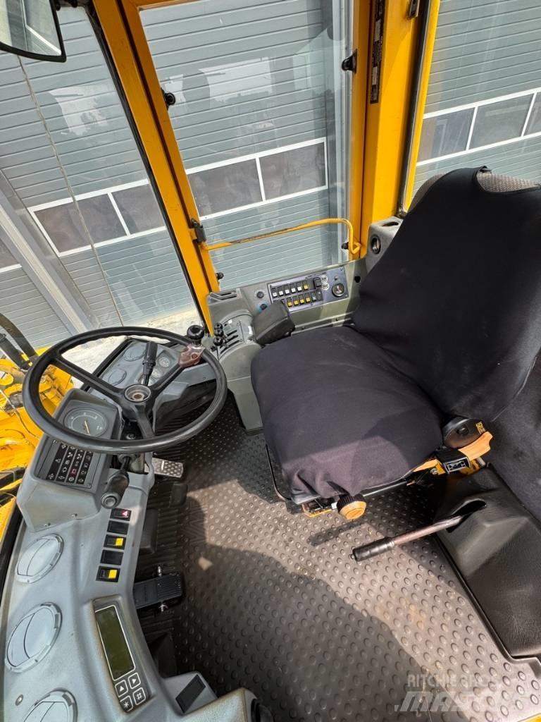 Volvo L90B Hjullastere
